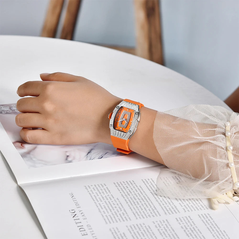 Mysterious Women's Exquisite Quartz Watch Sapphire Glass 50M Waterproof Leisure Sports Style Watches for Men