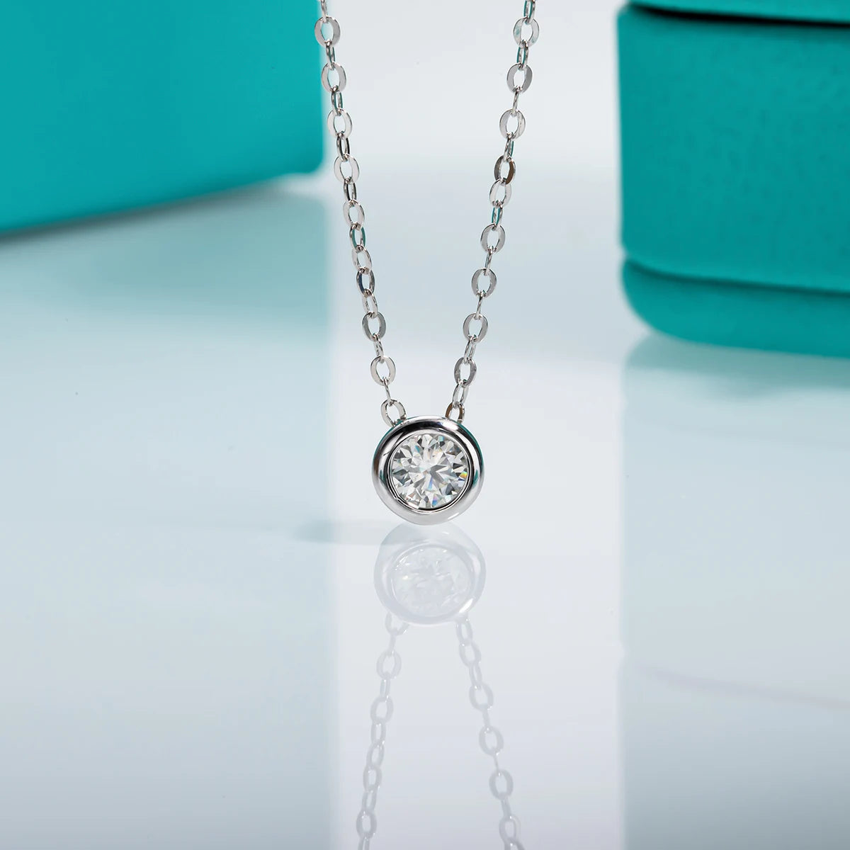 0.5ct Moissanite Pendant