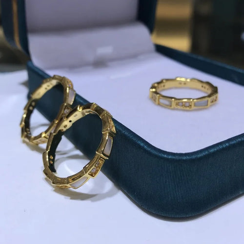 Dazzle Dime® 18K Gold Snake Ring | AU750 Gold with Mozambique White Mother of Pearl Inlay | Fashionable Women’s Jewelry Gift