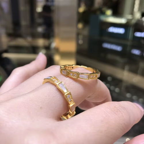 Dazzle Dime® 18K Gold Snake Ring | AU750 Gold with Mozambique White Mother of Pearl Inlay | Fashionable Women’s Jewelry Gift
