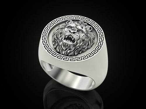 Dazzle Dime Lion Signet Ring DAZZLE DIME™